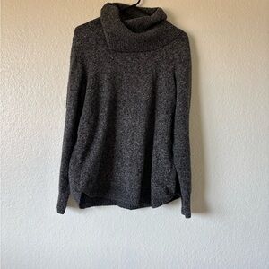 Tahari Charcoal Cowl Neck Sweater Size L #062